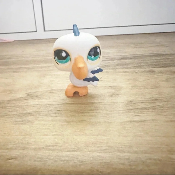 Littlest Pet Shop white and blue pelican 517 (2007) - Picture 11 of 15